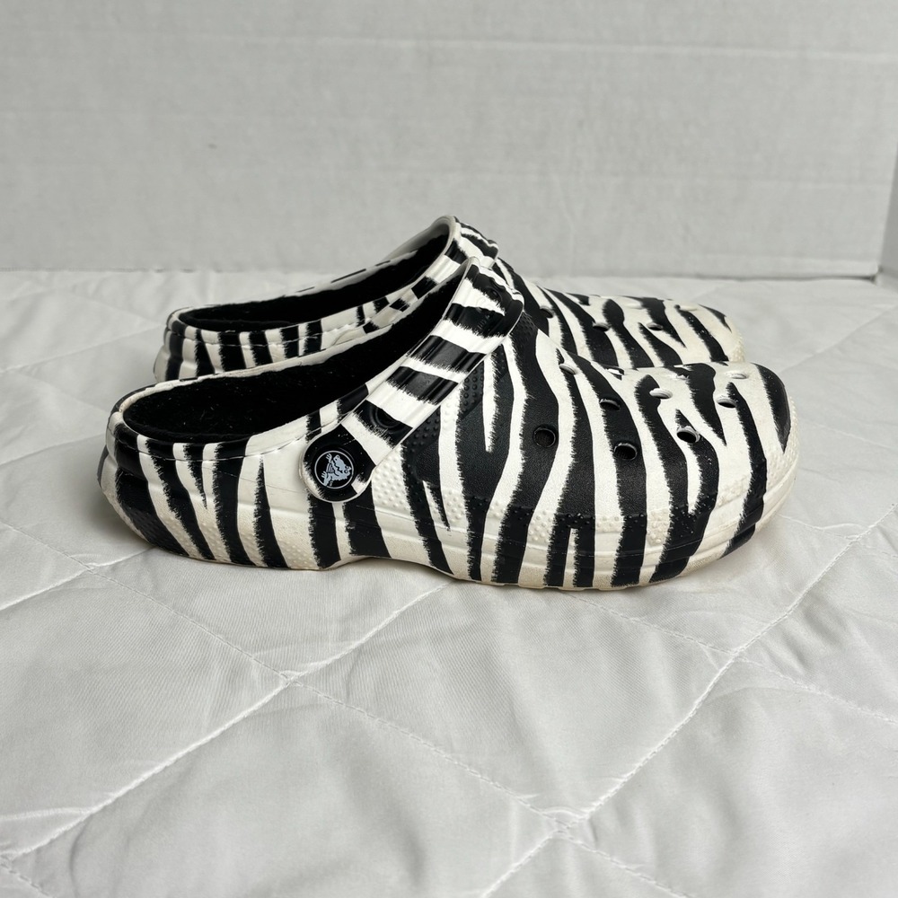 Crocs Zebra Print Faux Fur Lined Classic Clogs Womens 7 Mens 5 Black White - Picture 13 of 16